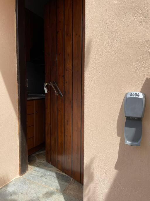 Almond Home Livadia  Екстериор снимка
